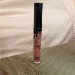 Kylie Cosmetics Matte Liquid Lipstick - Pink
